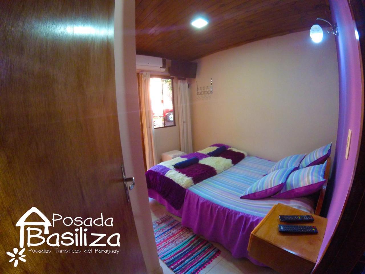Posada Basiliza, Encarnacion Py Luaran gambar